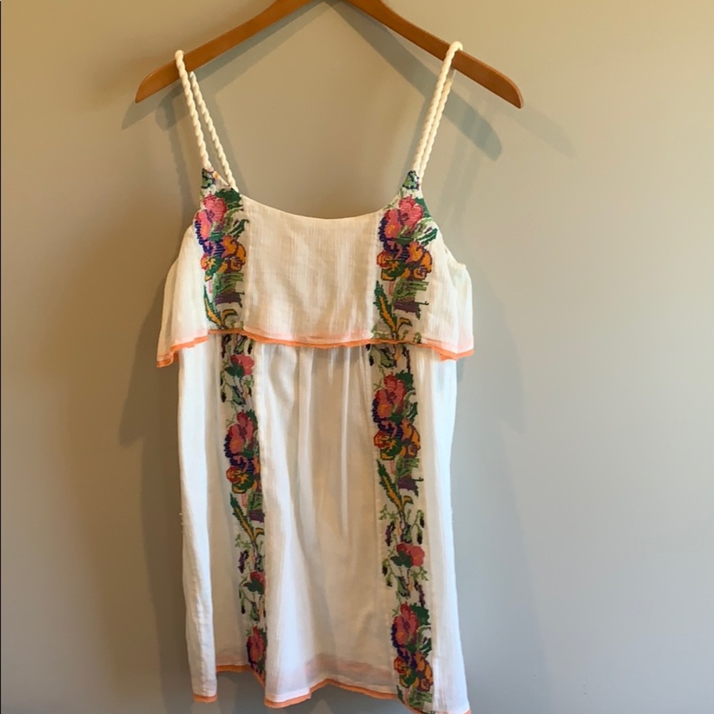 Free People embroidered tank xs